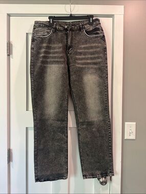 Men's Straight Black Acid-Wash Jeans